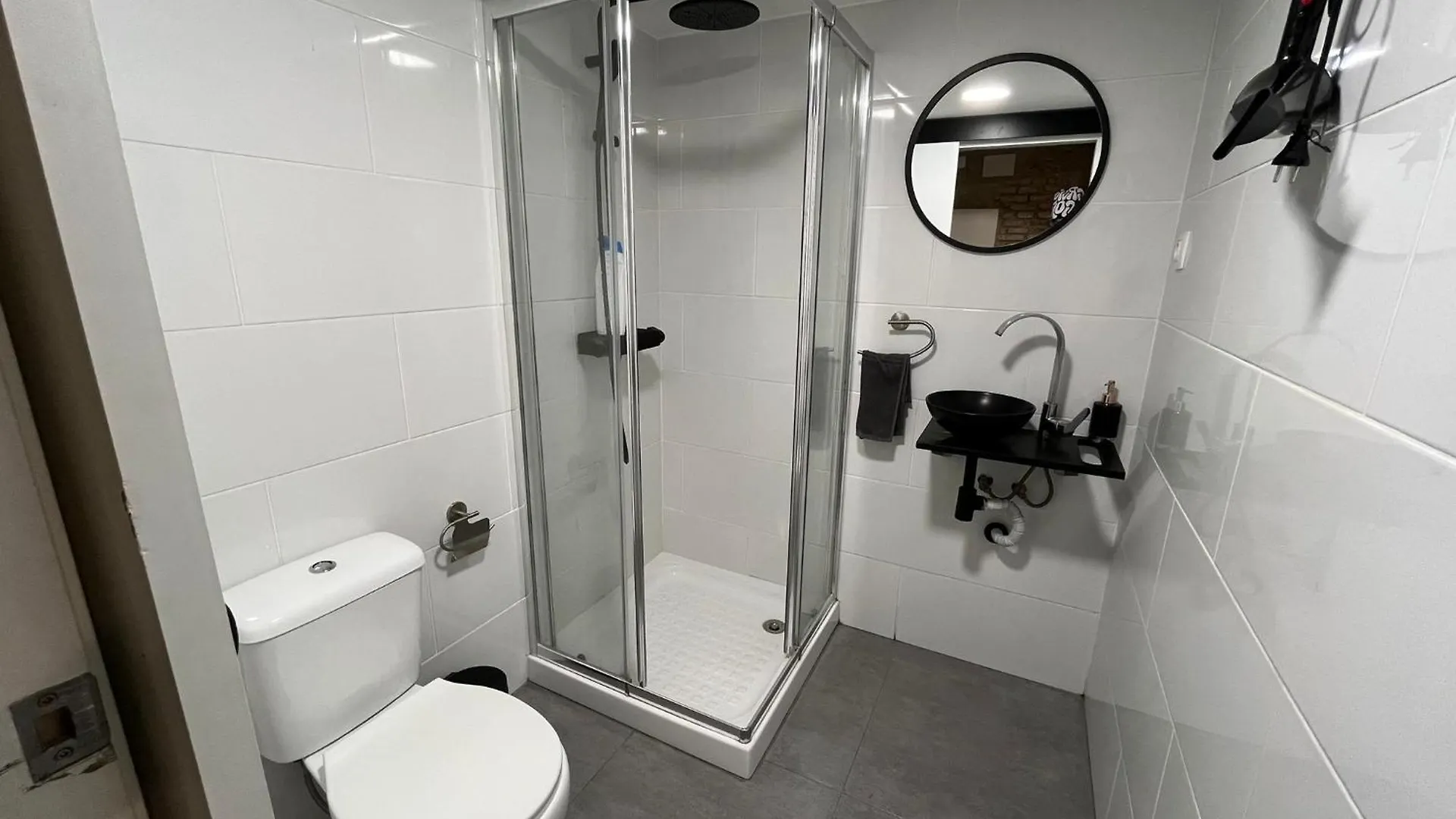 Charm Apartment In The Heart Of Raval Barcelona