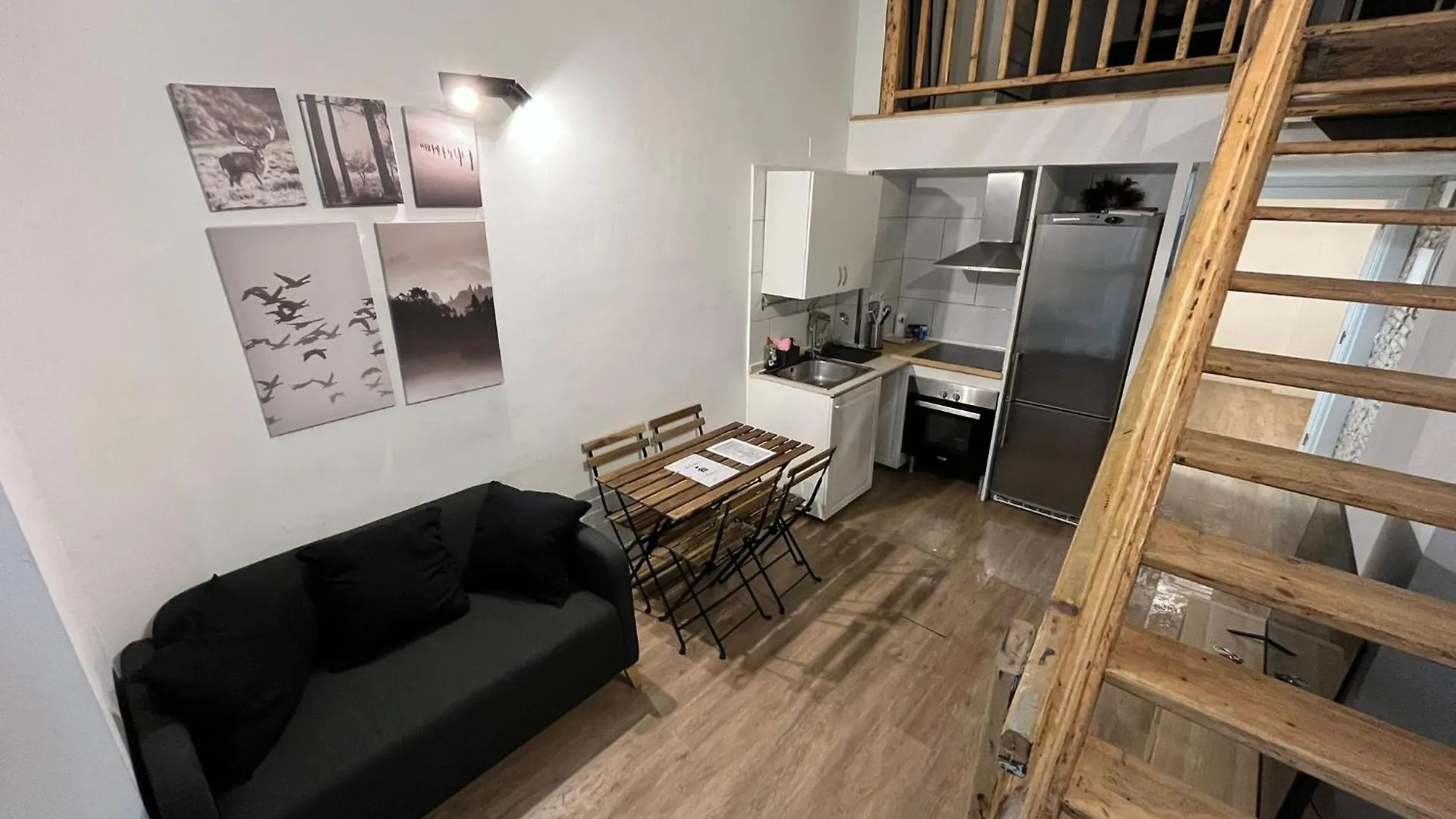 Charm Apartment In The Heart Of Raval Barcelona