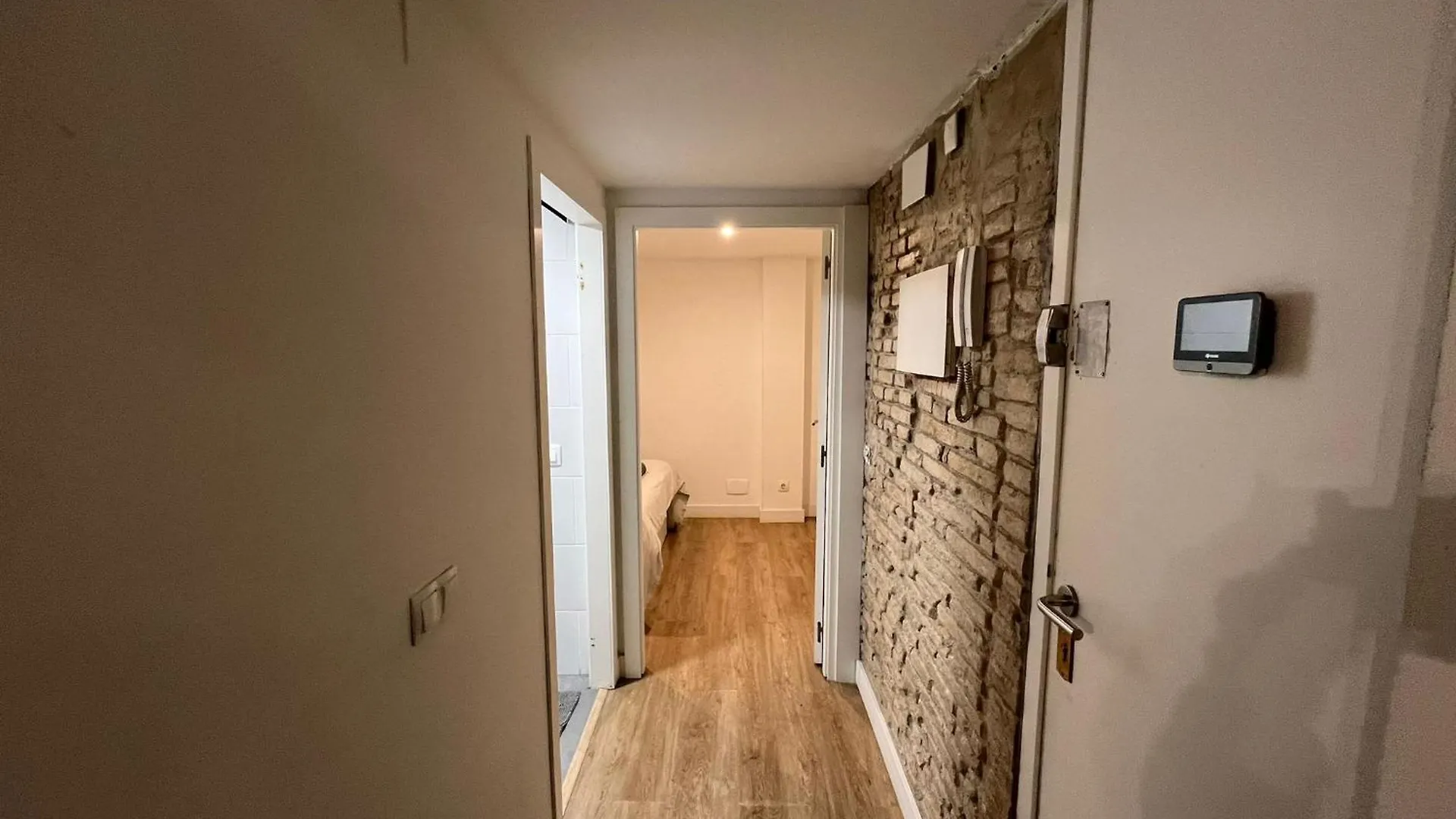 Charm Apartment In The Heart Of Raval Barcelona